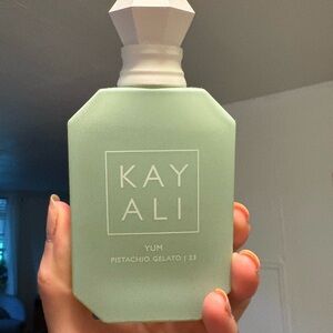 Yum Pistachio Gelato